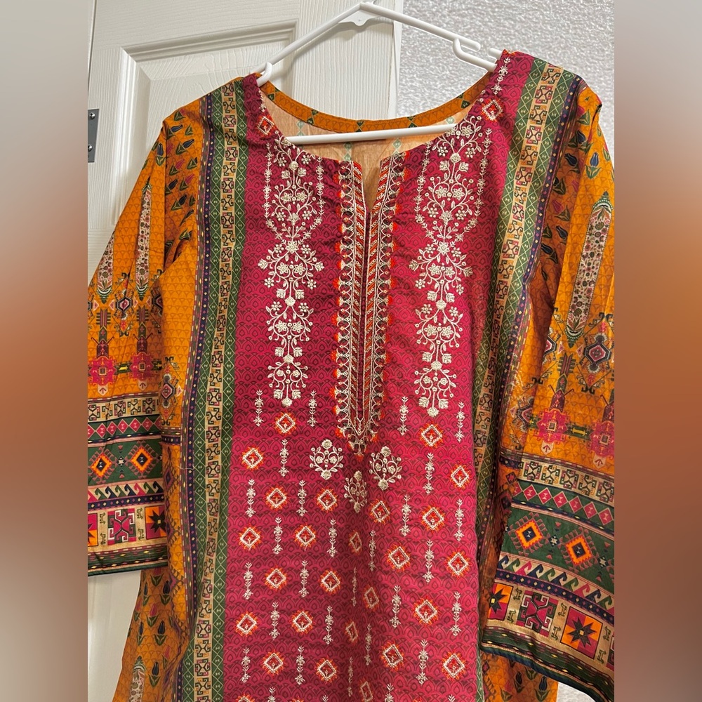 Pakistani Indian lawn/cotton embroidered dress